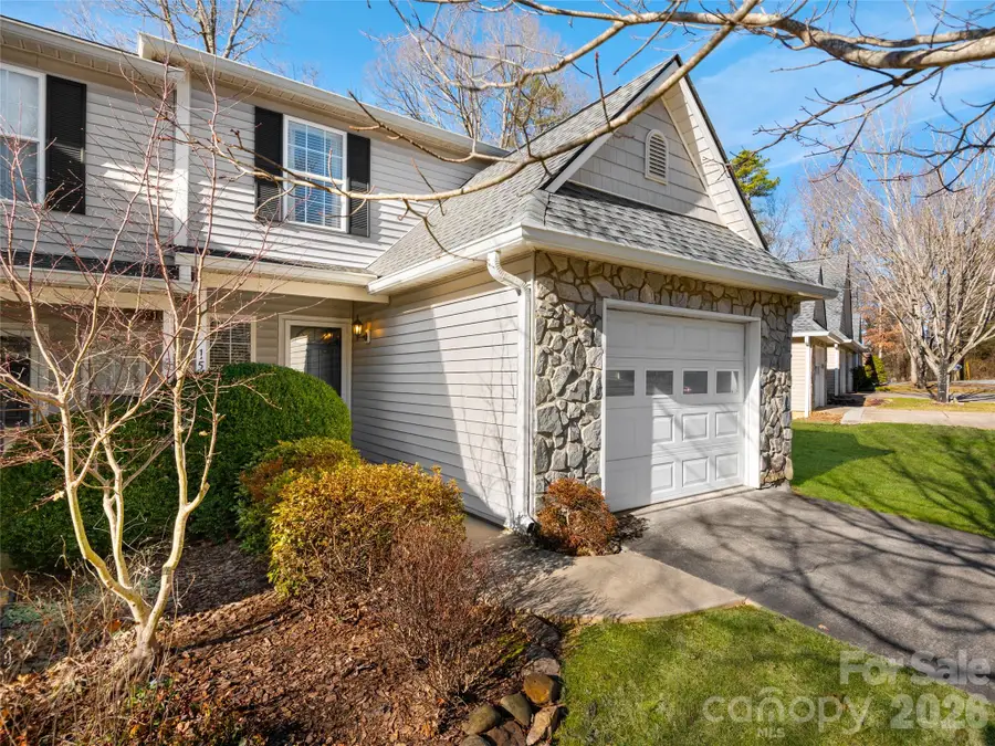 15 Willowick Drive, Asheville, NC 28803 - #2