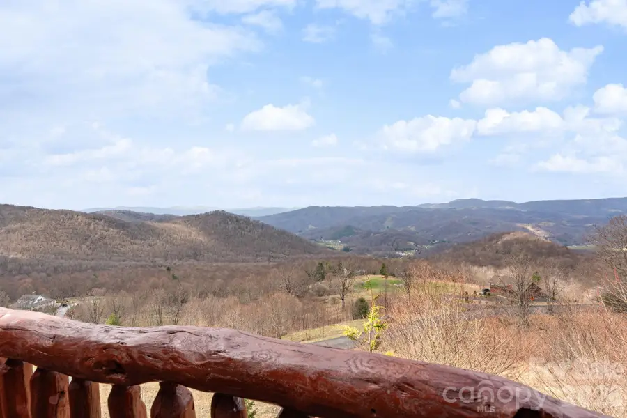 635 Acorn Nvno, Zionville, NC 28698 - #3