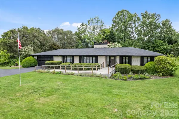 225 Valley View Terrace, Waynesville, NC 28786