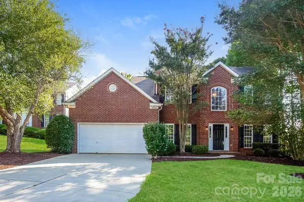 6804 Sweetfield Drive, Huntersville, NC 28078
