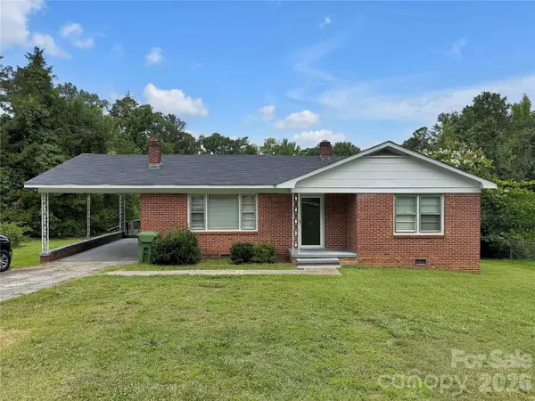 113 Pinewood Avenue, Clinton, SC 29325