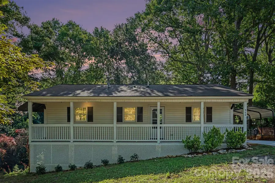 308 N Carpenter Street, Kings Mountain, NC 28086 - #2