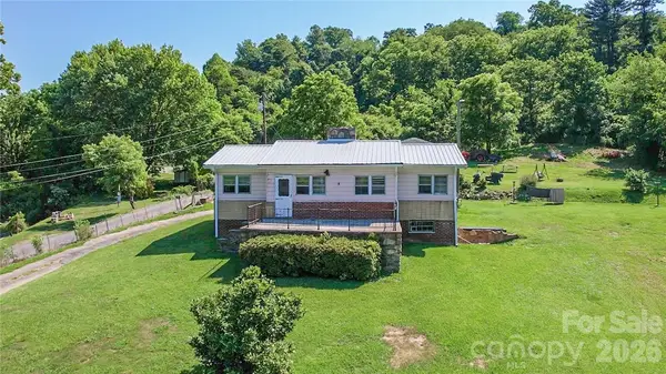 415 Weaverville Road, Asheville, NC 28804