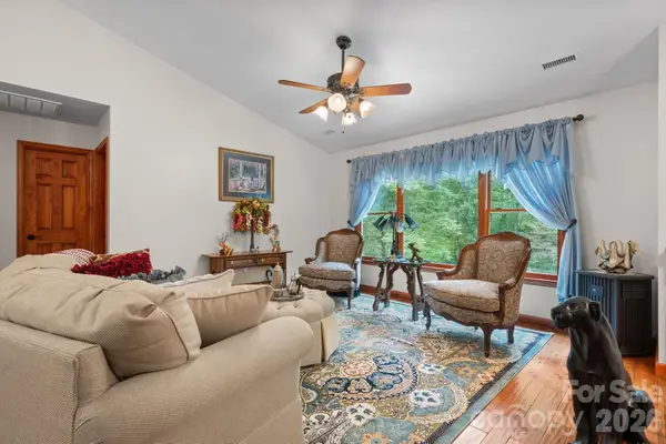 2956 Indian Grave Road, Lenoir, NC 28645