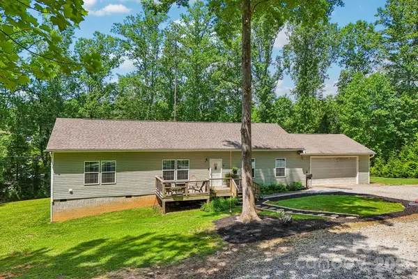 51 Hermit Springs Trail, Hendersonville, NC 28739
