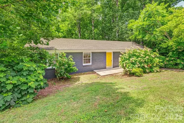 364 Pearson Drive, Asheville, NC 28801