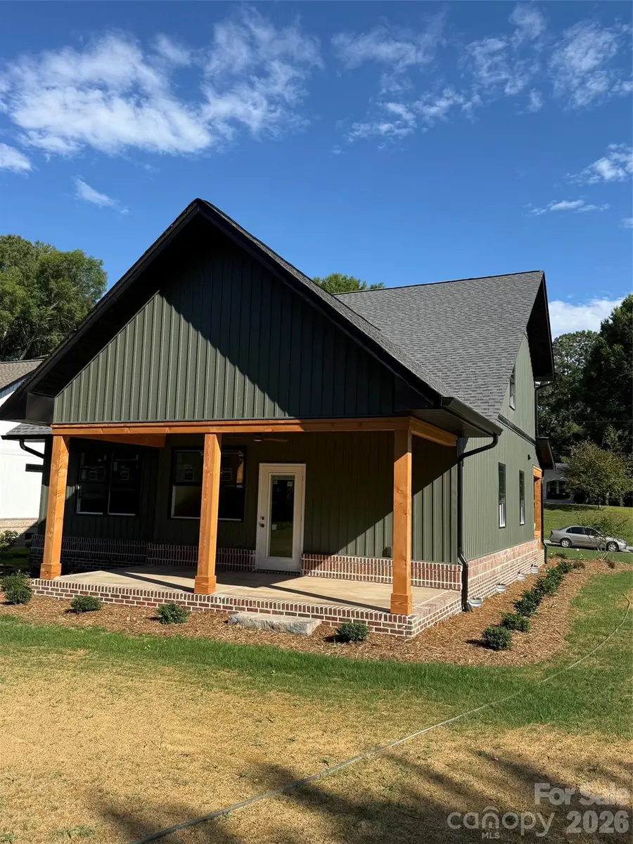 75 2nd Avenue Se, Taylorsville, NC 28681 - #2