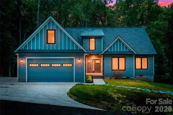 61 Bamboo Trail, Candler, NC 28715