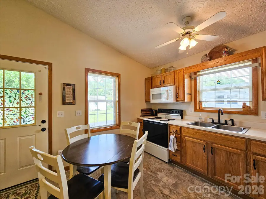 68 Strollers Lane, Waynesville, NC 28786 - #3