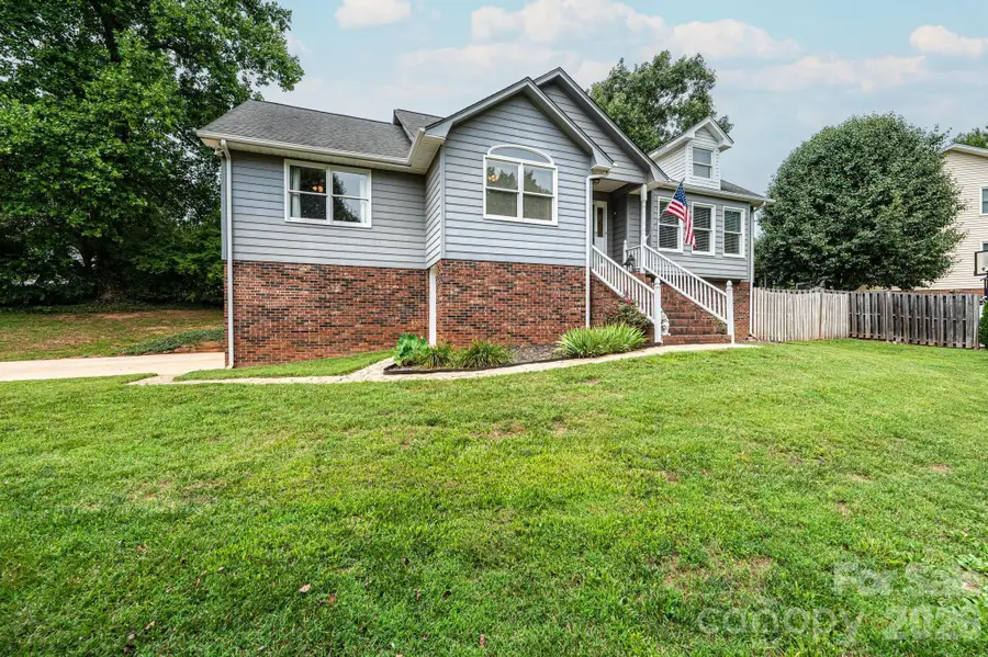 4158 Arrowhead Drive Ne, Hickory, NC 28601 - #2