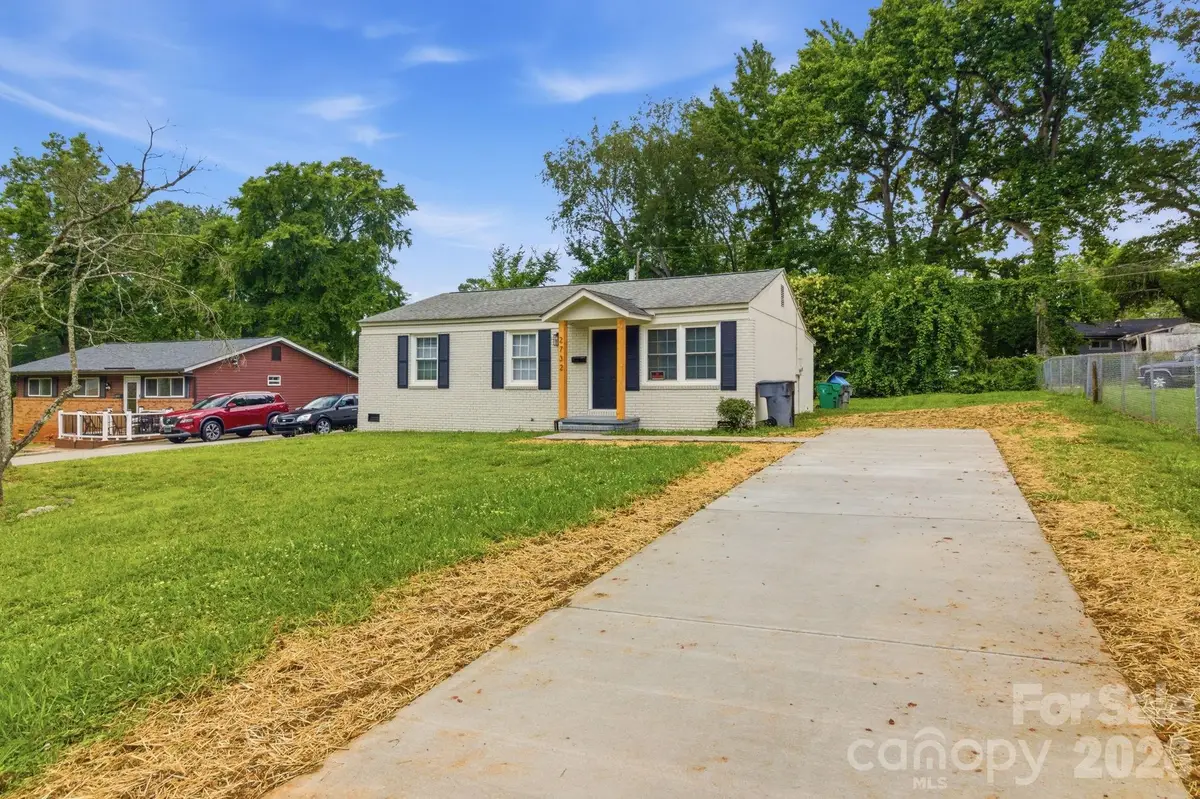2732 Thornton Road, Charlotte, NC 28208 - #1
