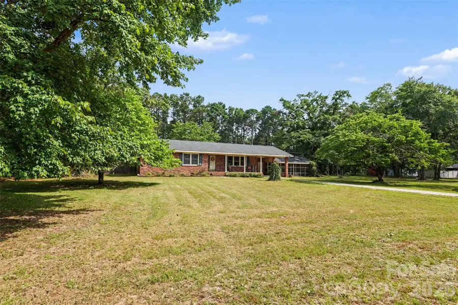 6774 Woodhaven Road, Kershaw, SC 29067 - #2
