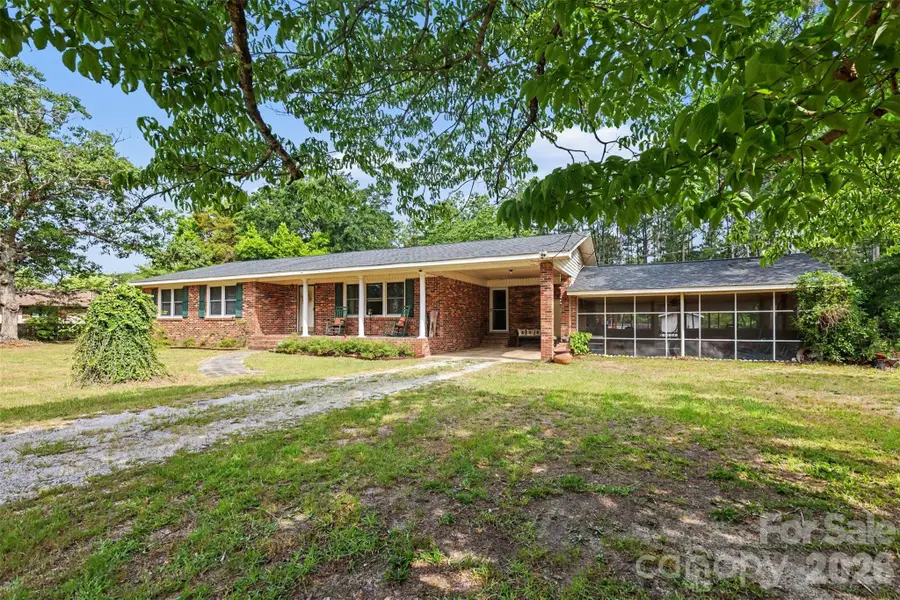 6774 Woodhaven Road, Kershaw, SC 29067 - #3