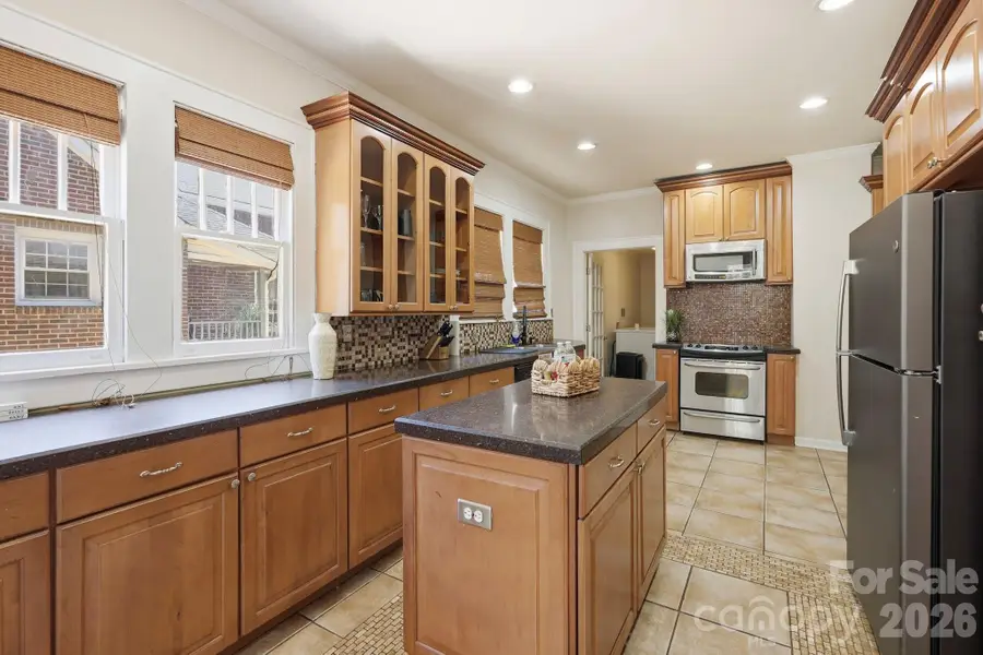 209 Grandin Road, Charlotte, NC 28208 - #3