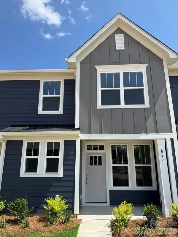 9023 Gulledge Court, Charlotte, NC 28262