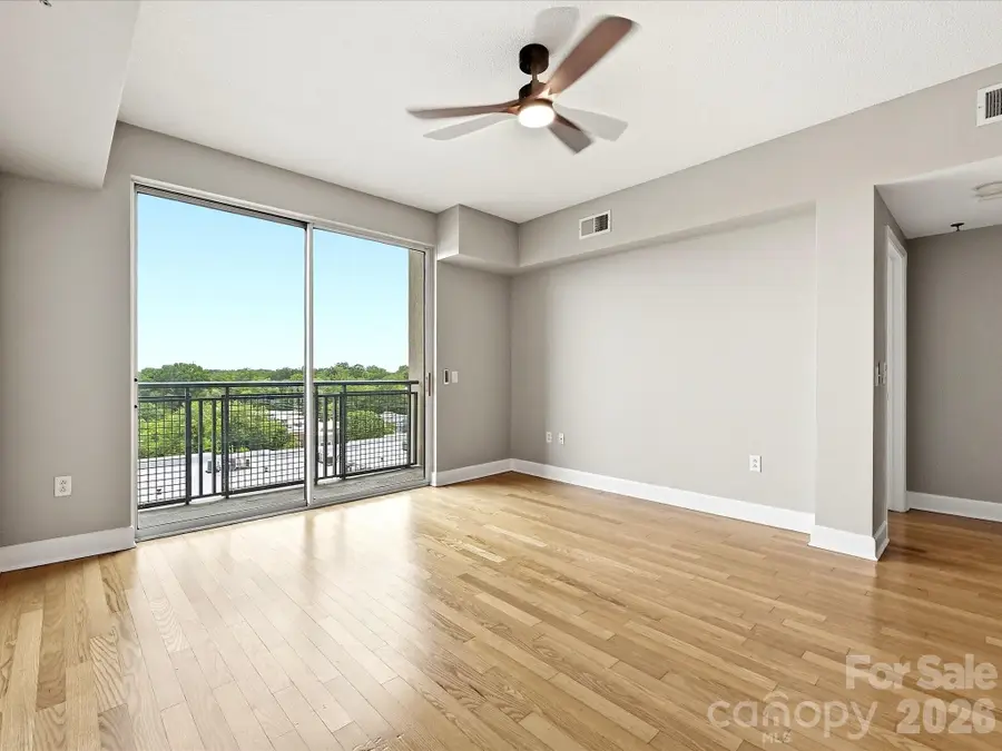 1315 East Boulevard #813, Charlotte, NC 28203 - #3