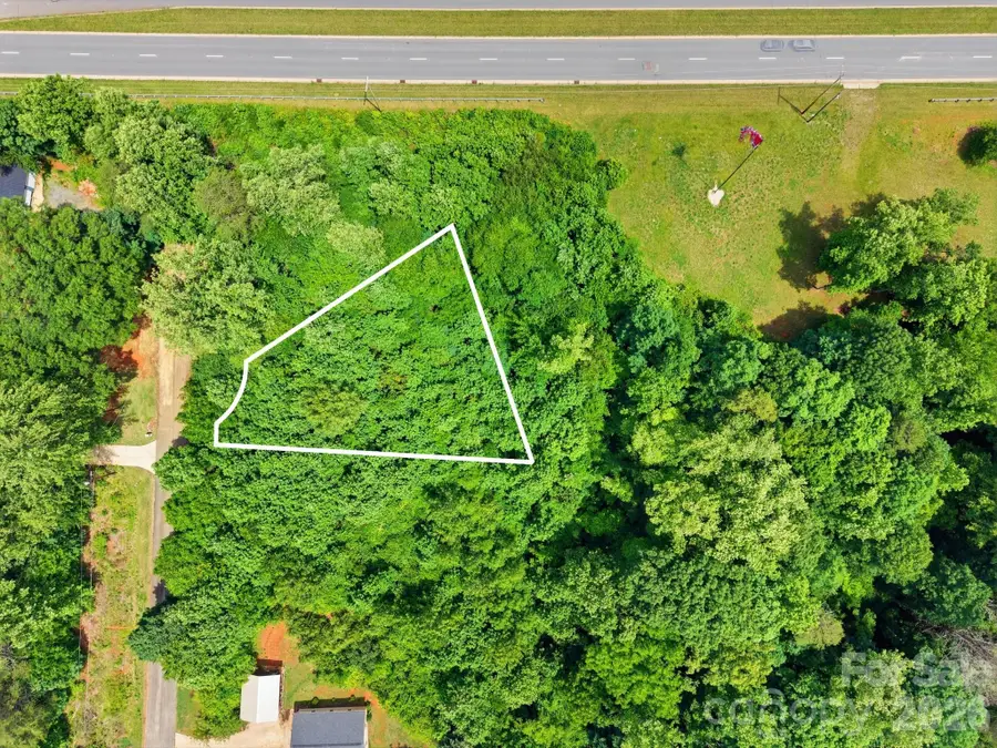 48 Easthaven Drive, Newton, NC 28658 - #3