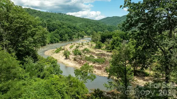 821 River Road, Hot Springs, NC 28743