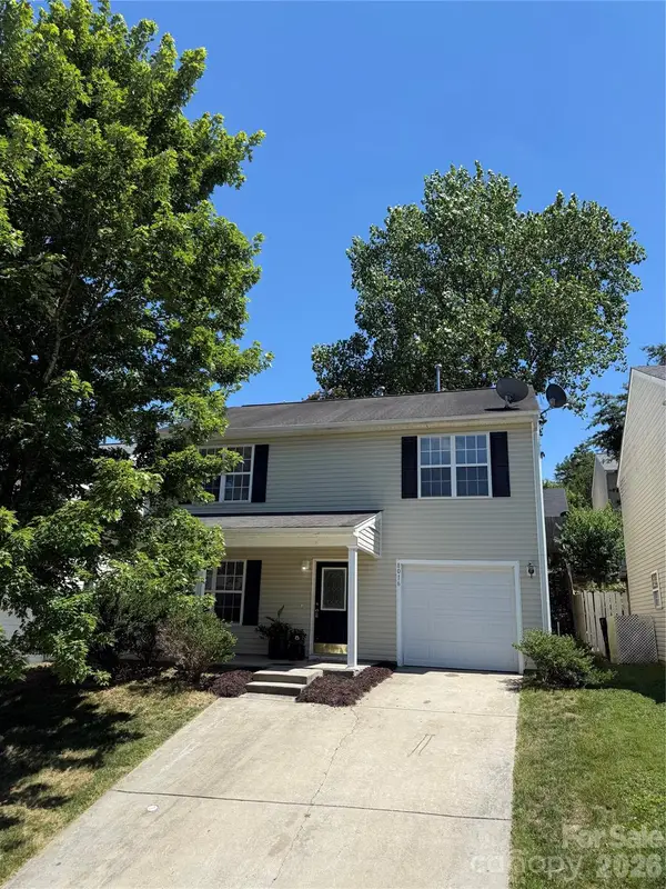 8016 Bronze Pike Drive, Charlotte, NC 28273