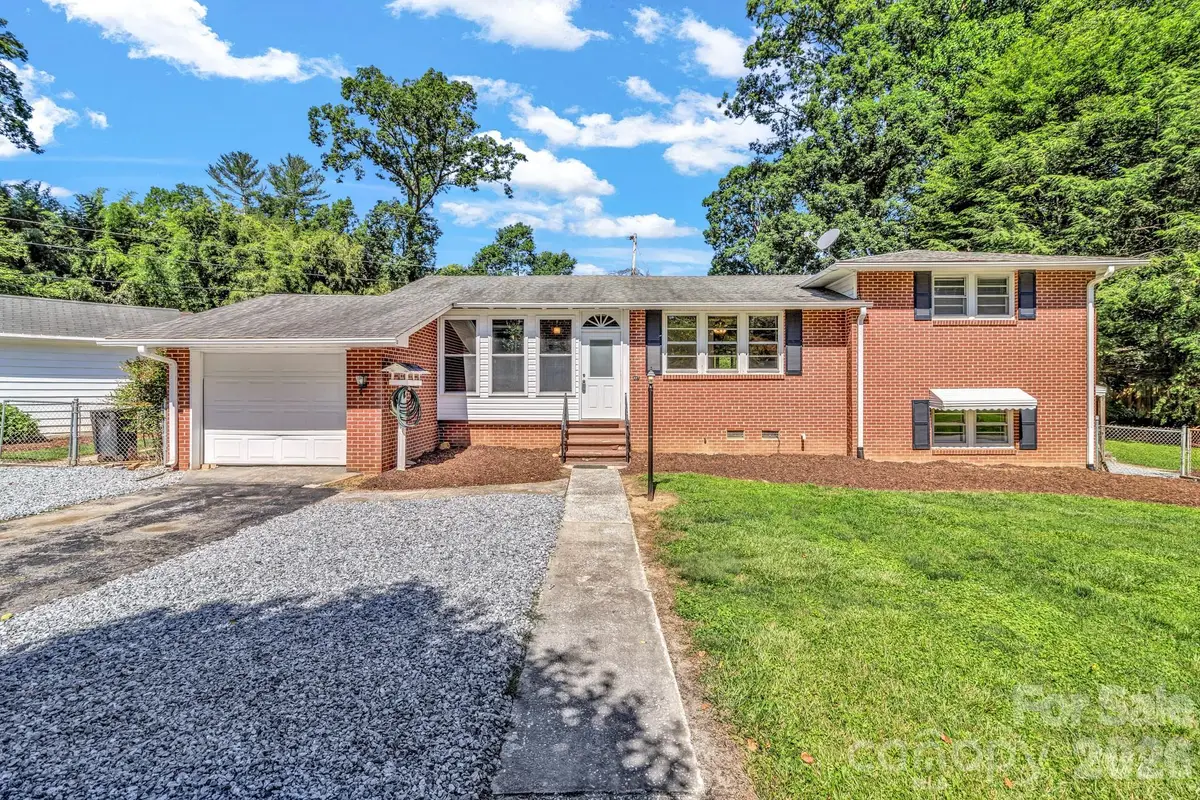 907 W Blue Ridge Road, East Flat Rock, NC 28726 - #1