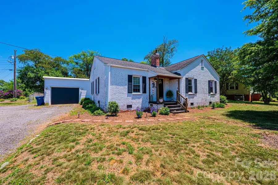 1240 12th Street Place Nw, Hickory, NC 28601 - #2