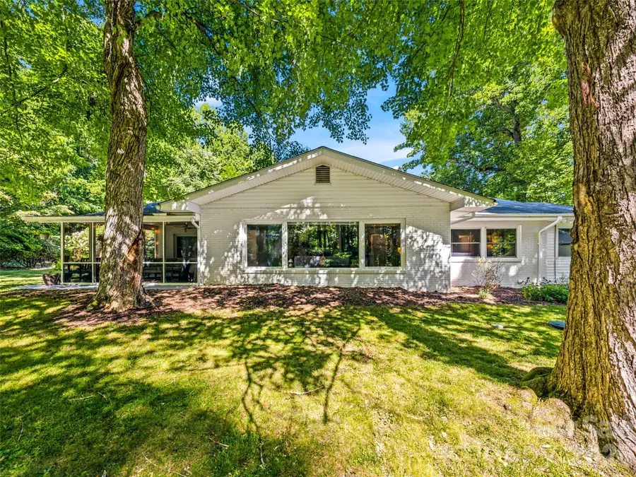 106 Skyway Drive, Hendersonville, NC 28739 - #3