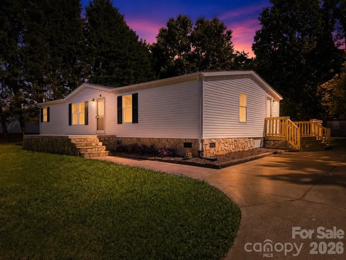 3940 Teaberry Lane, Newton, NC 28658 - #1