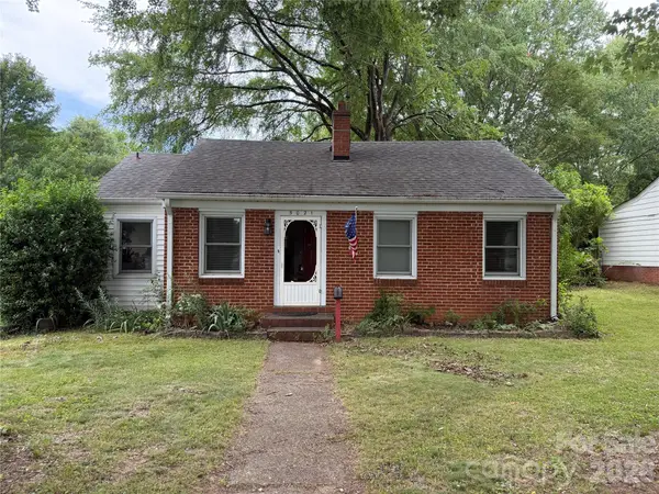 5021 Elder Avenue, Charlotte, NC 28205