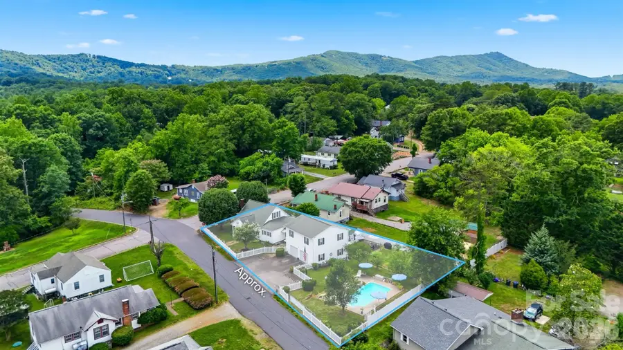 408 Garrou Avenue Se, Valdese, NC 28690 - #3