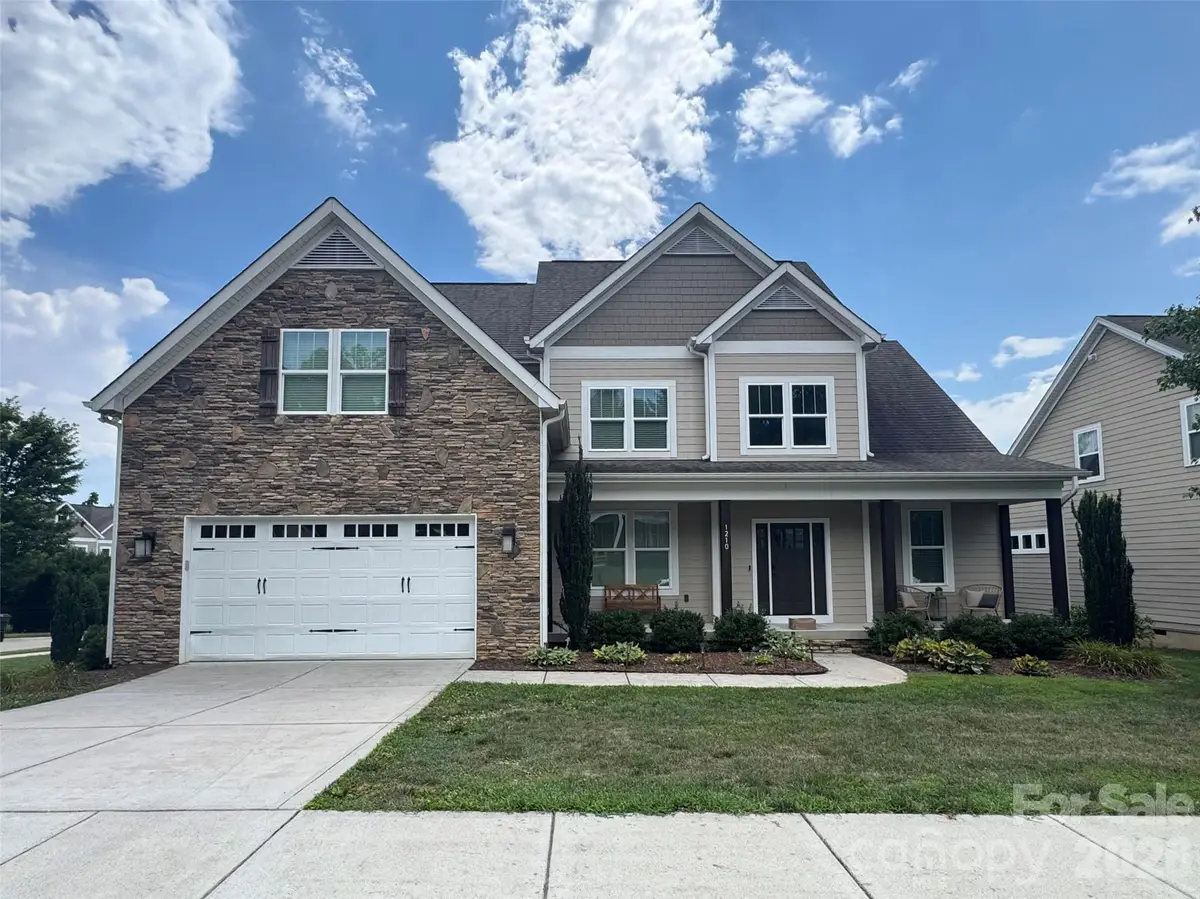 1210 39th Avenue Ne, Hickory, NC 28601 - #1