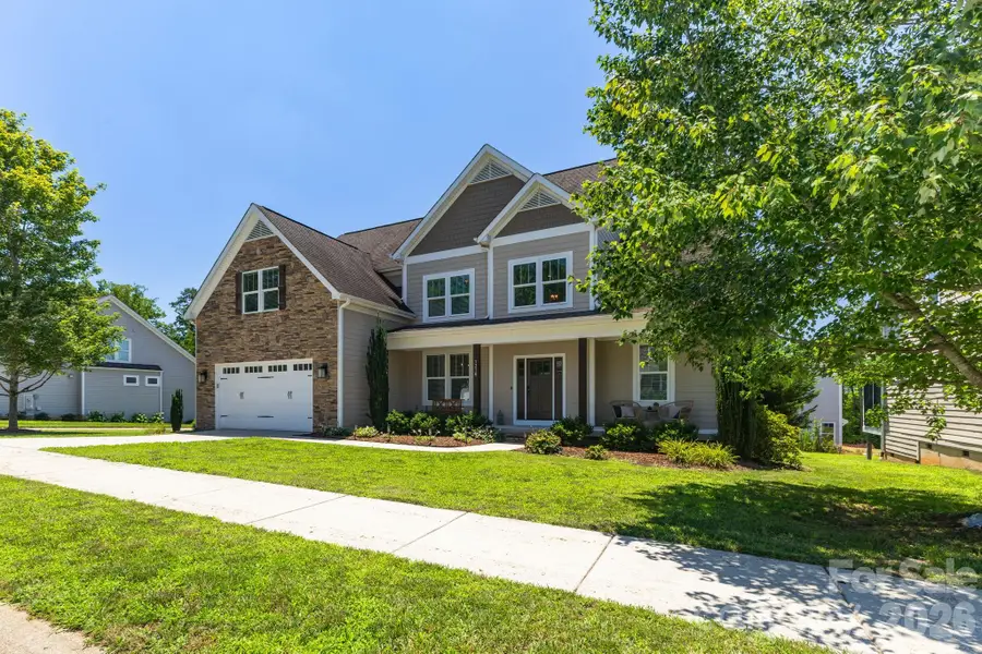 1210 39th Avenue Ne, Hickory, NC 28601 - #3