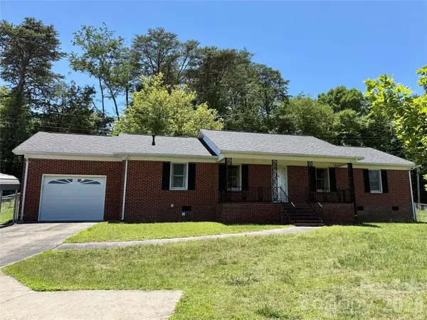 1106 Laurel Woods Drive, Gastonia, NC 28052