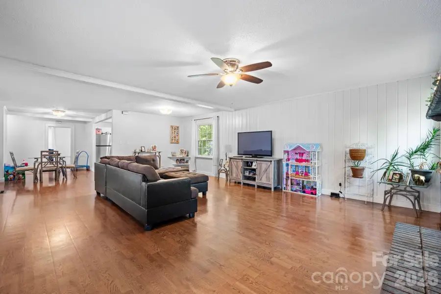 227 W 27th Street, Newton, NC 28658 - #3