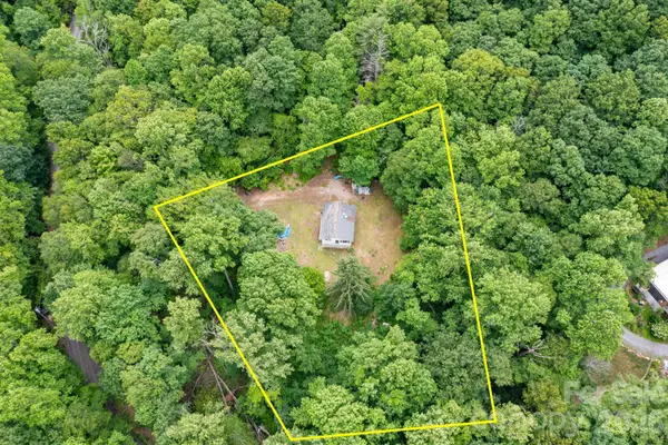 191 Walkertown Road, Black Mountain, NC 28711
