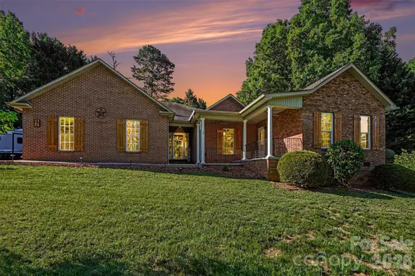 6826 Teal Drive, Denver, NC 28037