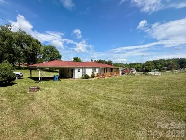 3808 Mccall Road, Lenoir, NC 28645