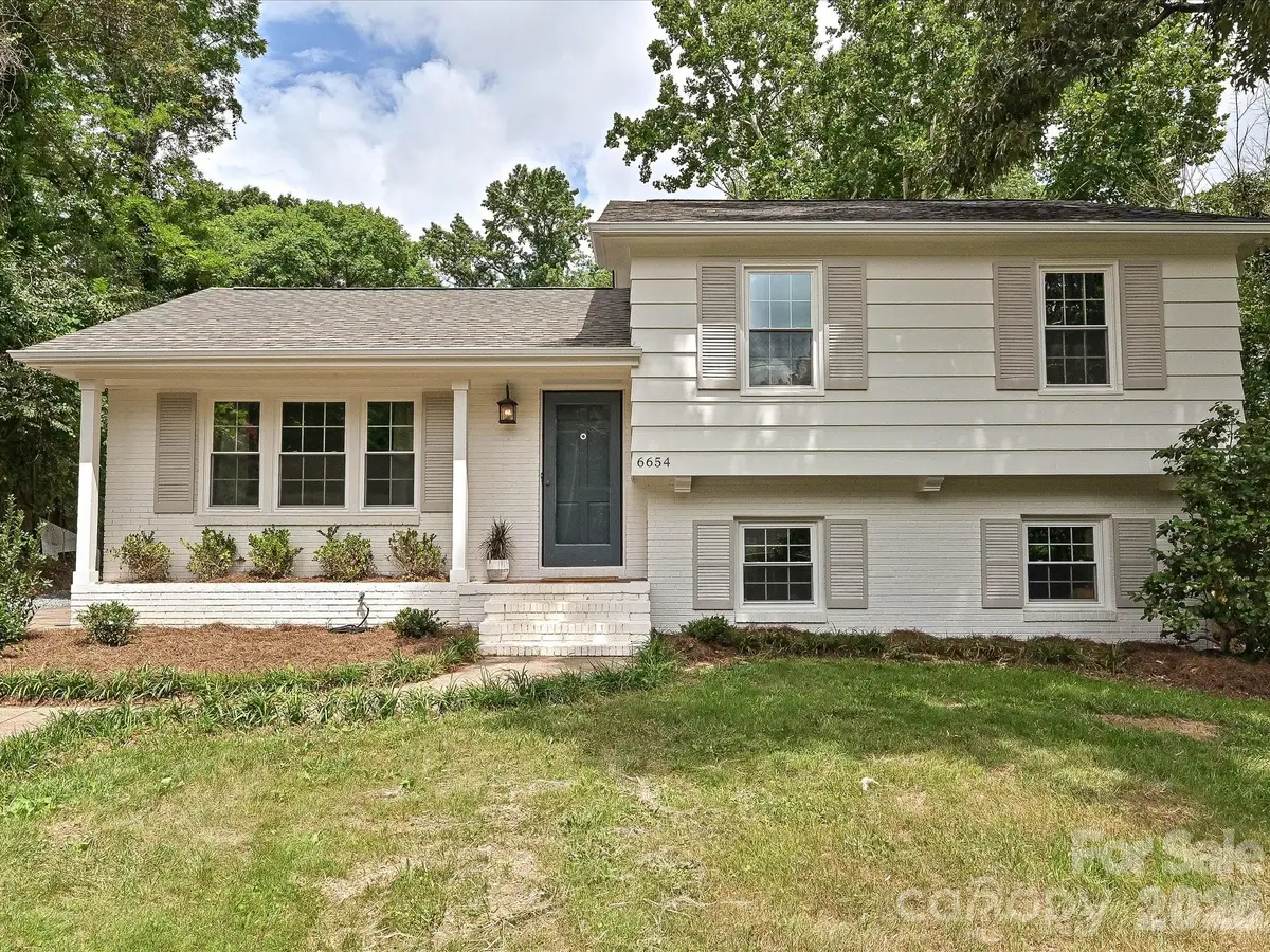6654 Brookcrest Drive, Charlotte, NC 28210 - #1