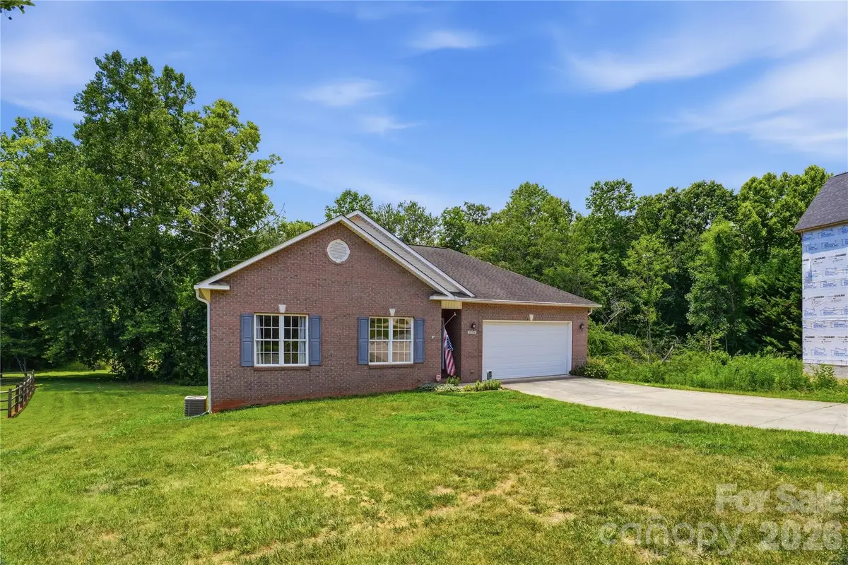 1550 Indian Springs Drive Nw, Conover, NC 28613 - #1