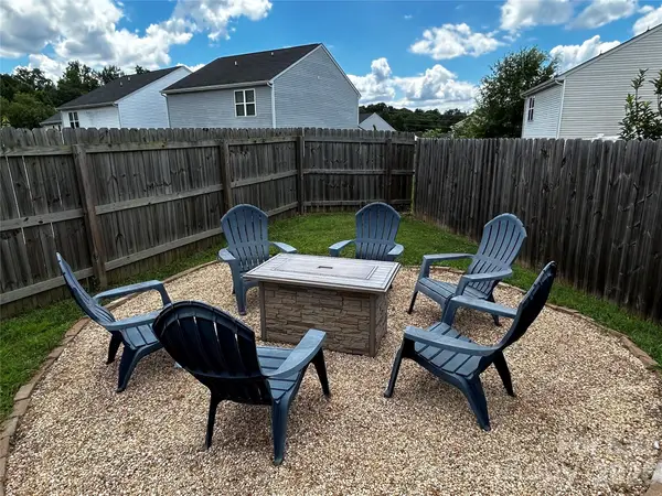 7803 Paper Birch Drive, Charlotte, NC 28215