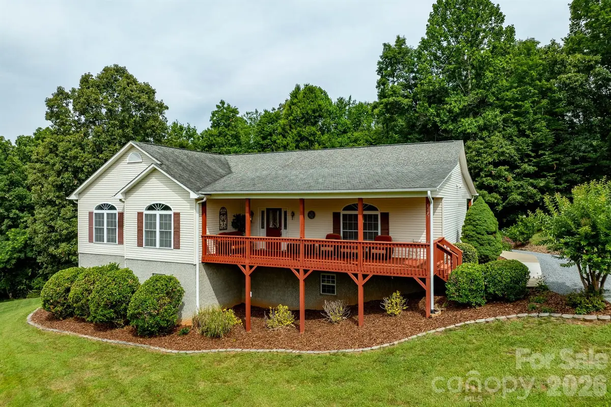 1697 Windswept Ridge, Marshall, NC 28753 - #1