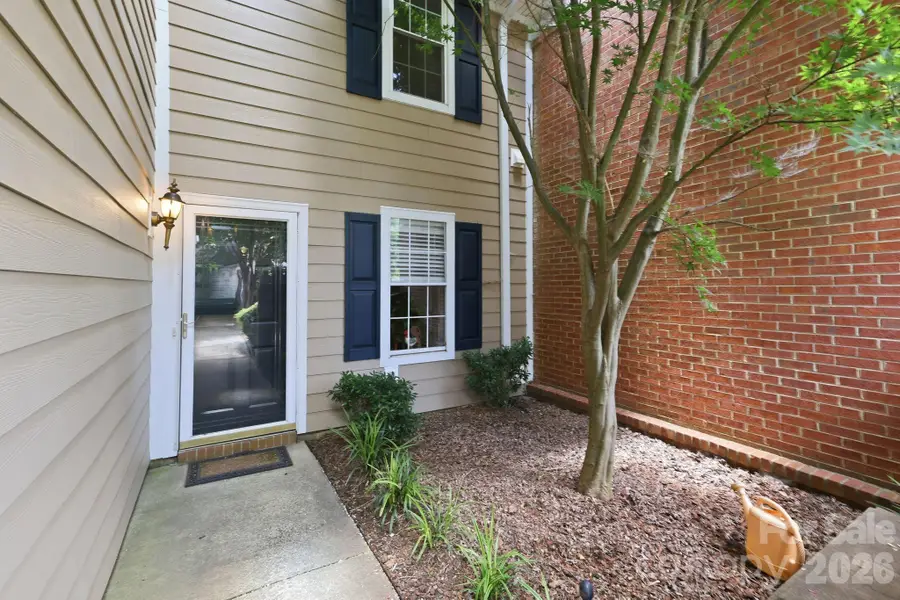 9319 S Vicksburg Park Court, Charlotte, NC 28210 - #3