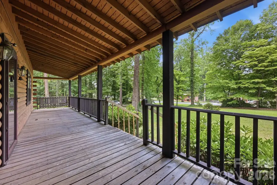 6808 Linda Lake Drive, Charlotte, NC 28215 - #3