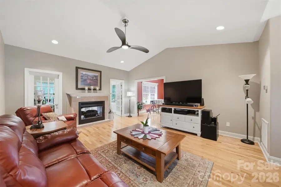 4305 Cottingham Drive, Hickory, NC 28602 - #3