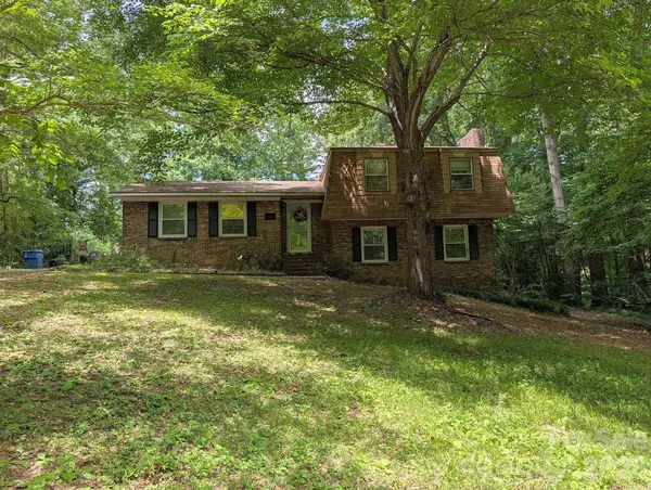 215 Swamp Fox Drive, Fort Mill, SC 29715
