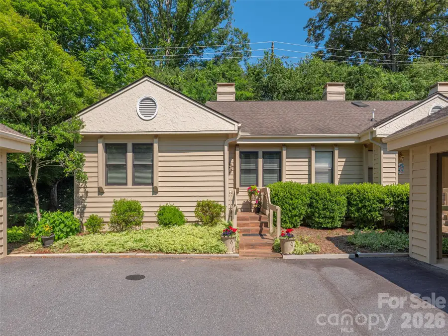 3201 Saint Augustine Place, Asheville, NC 28805 - #2