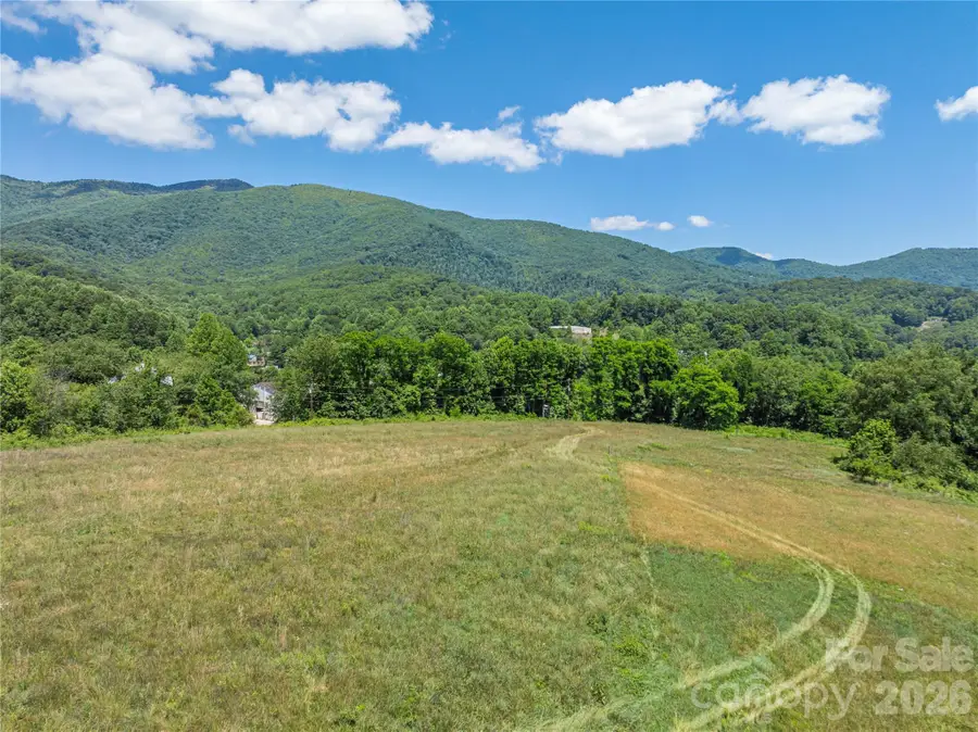 23 Providence Place, Waynesville, NC 28786 - #3