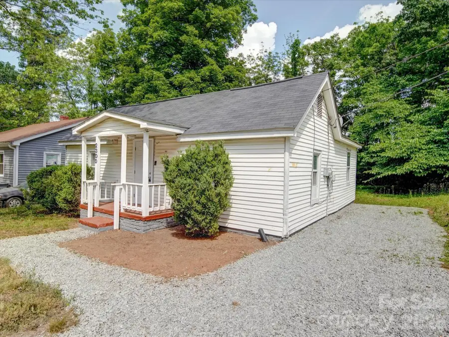 2300 Kennesaw Drive, Charlotte, NC 28216 - #3