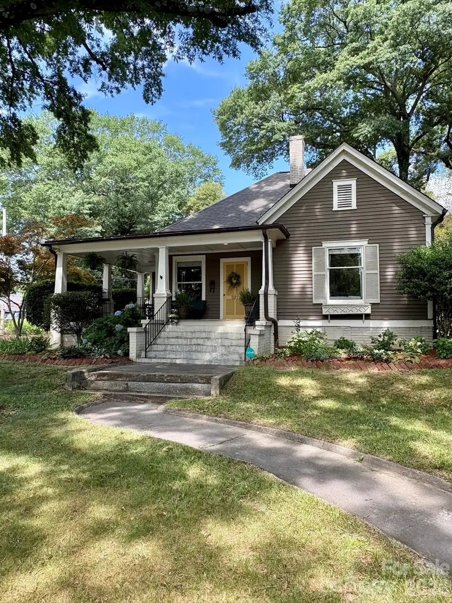 521 S York Street, Gastonia, NC 28052 - #2