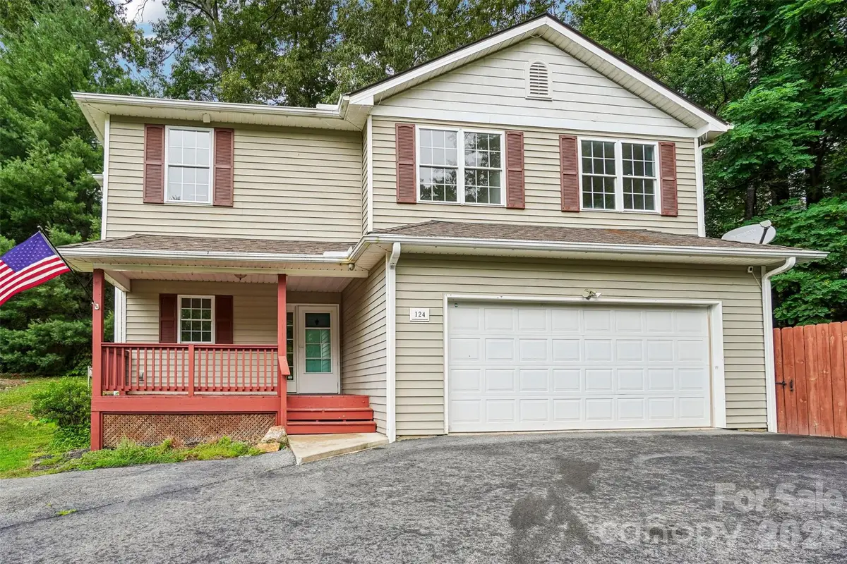 124 Karla Circle, Hendersonville, NC 28739 - #1