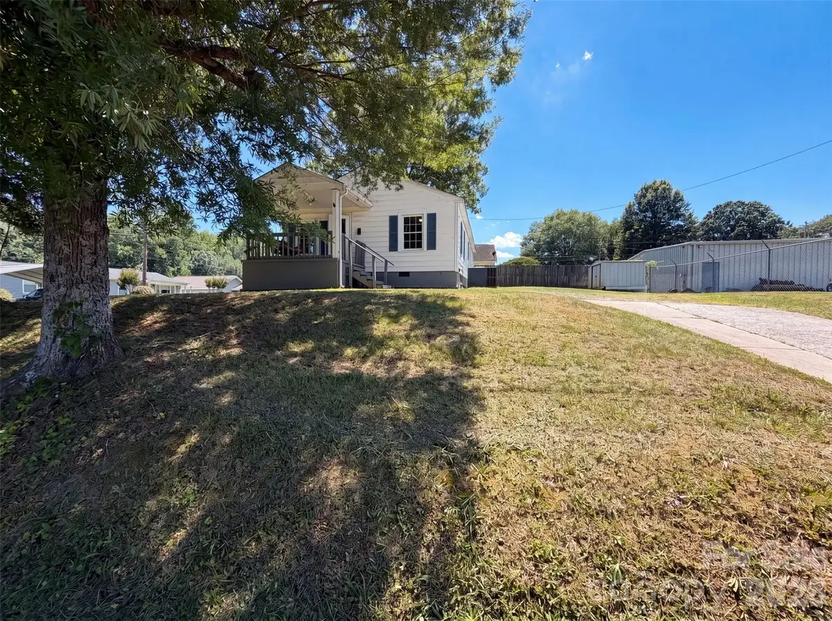 123 E Farmview Street, Gastonia, NC 28054 - #1